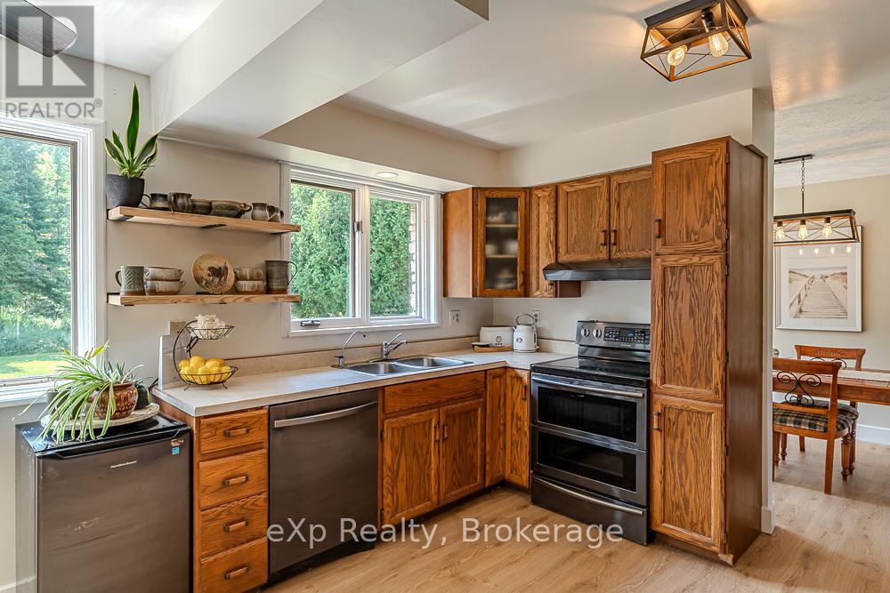 502354 Grey Road 1 Road, Georgian Bluffs, Ontario  N0H 2T0 - Photo 14 - X12956112