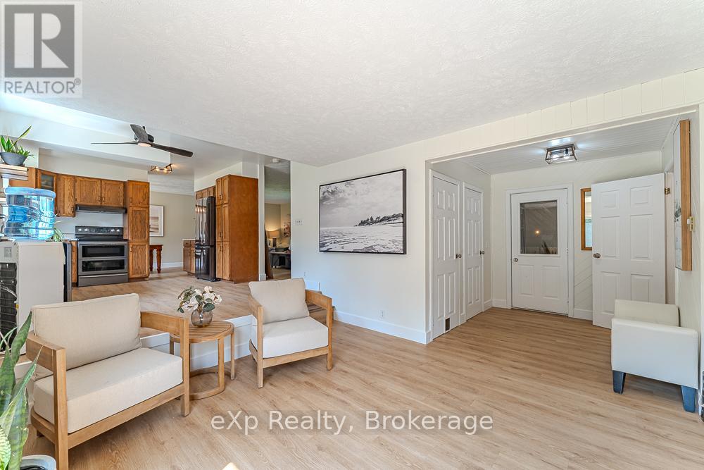 502354 Grey Road 1 Road, Georgian Bluffs, Ontario  N0H 2T0 - Photo 19 - X12956112