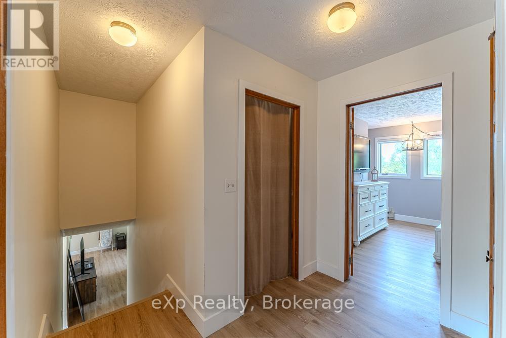 502354 Grey Road 1 Road, Georgian Bluffs, Ontario  N0H 2T0 - Photo 26 - X12956112