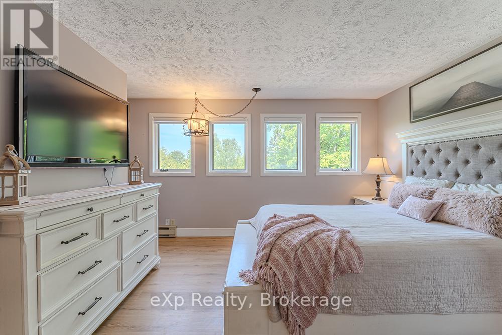 502354 Grey Road 1 Road, Georgian Bluffs, Ontario  N0H 2T0 - Photo 29 - X12956112