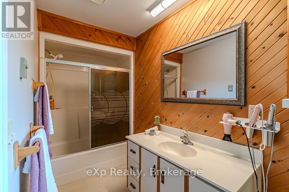 502354 Grey Road 1 Road, Georgian Bluffs, Ontario  N0H 2T0 - Photo 31 - X12956112