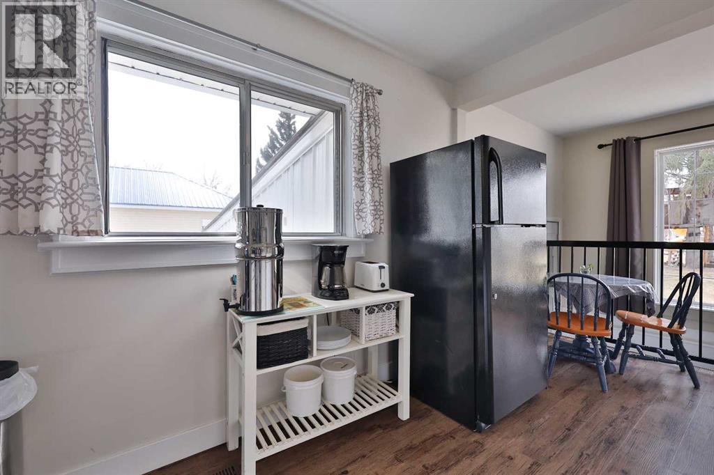 54 S 200 W, Raymond, Alberta  T0K 2S0 - Photo 15 - A2296321