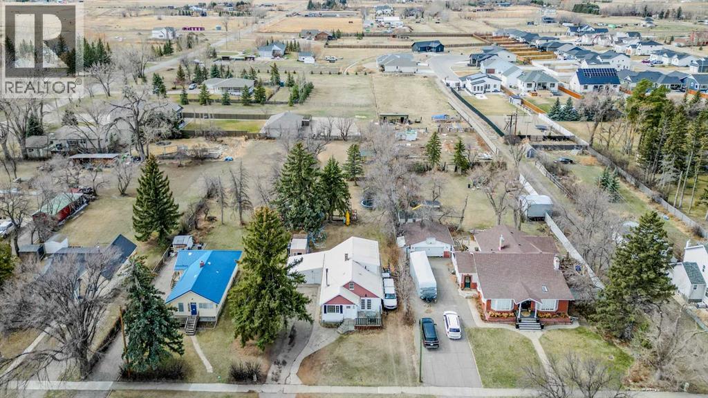 54 S 200 W, Raymond, Alberta  T0K 2S0 - Photo 2 - A2296321