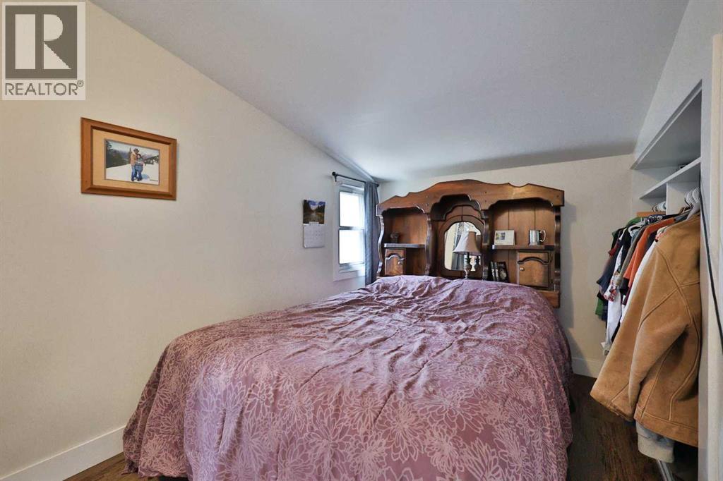 54 S 200 W, Raymond, Alberta  T0K 2S0 - Photo 29 - A2296321