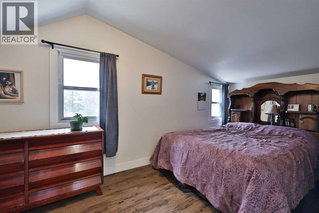 54 S 200 W, Raymond, Alberta  T0K 2S0 - Photo 28 - A2296321