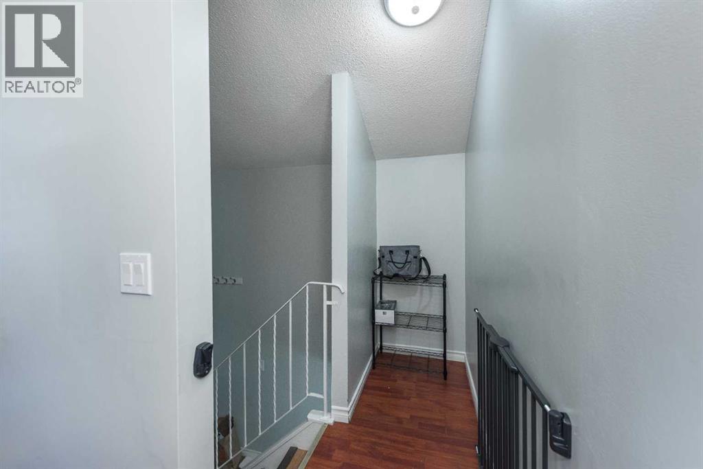 1209 52a Street SE, Calgary, Alberta  T2A 1V2 - Photo 15 - A2295190