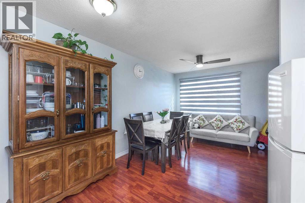 1209 52a Street SE, Calgary, Alberta  T2A 1V2 - Photo 5 - A2295190