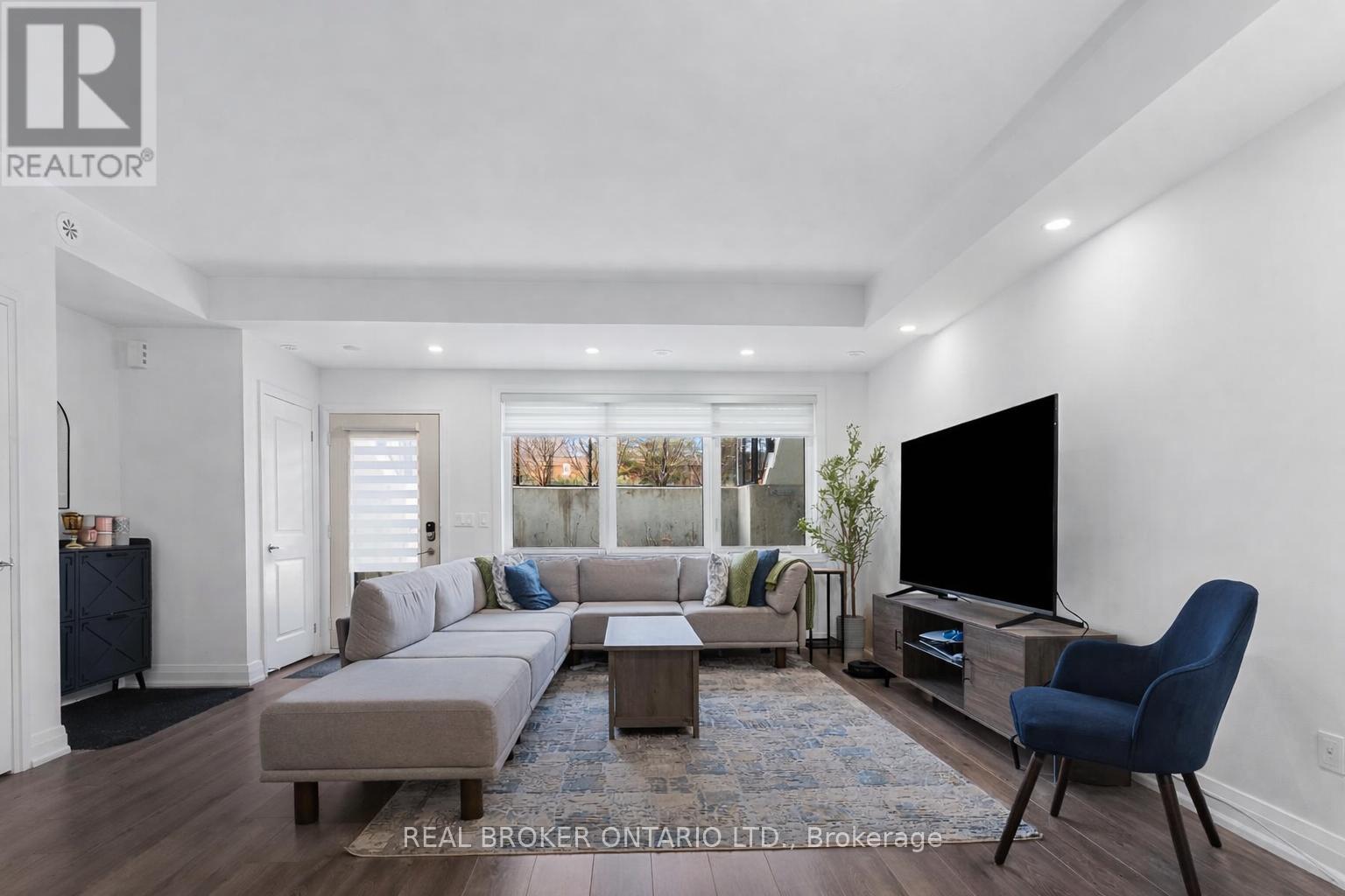 31 - 780 Sheppard Avenue E, Toronto, Ontario  M2K 1C3 - Photo 3 - C12956094