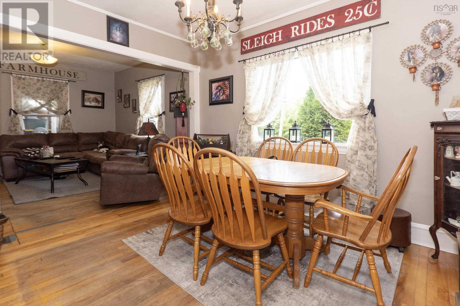 26 Starr Street, Springhill, Nova Scotia  B0M 1X0 - Photo 9 - 202604227