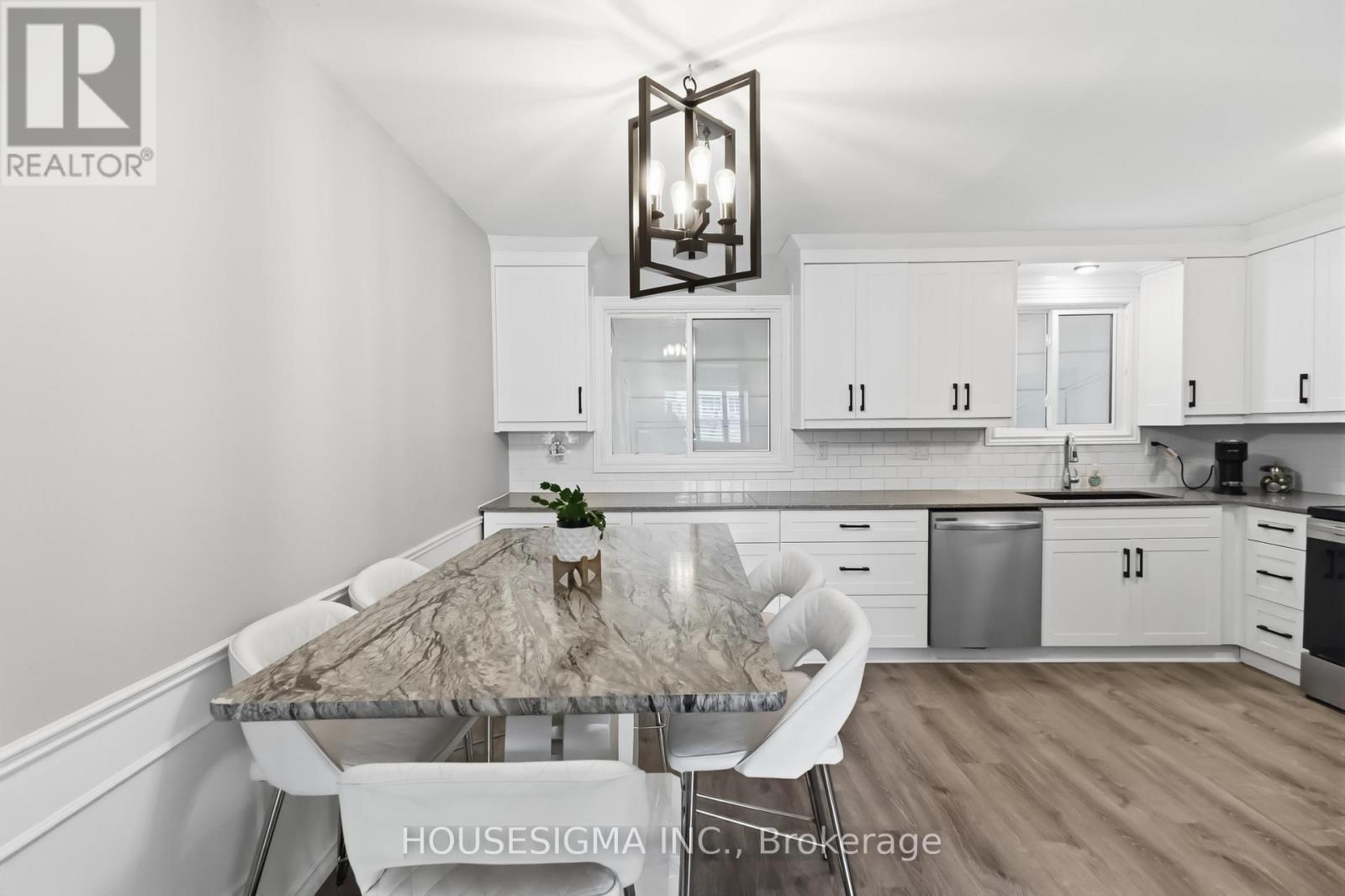 861 Dearness Drive, London South, Ontario  N6E 1Y4 - Photo 11 - X12956130