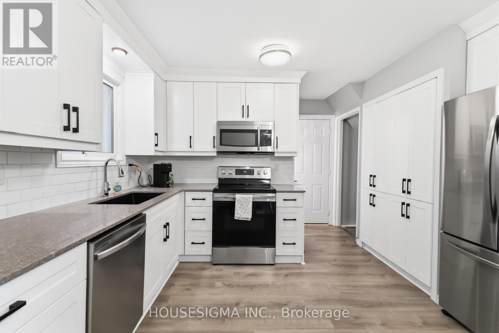 861 Dearness Drive, London South, Ontario  N6E 1Y4 - Photo 16 - X12956130