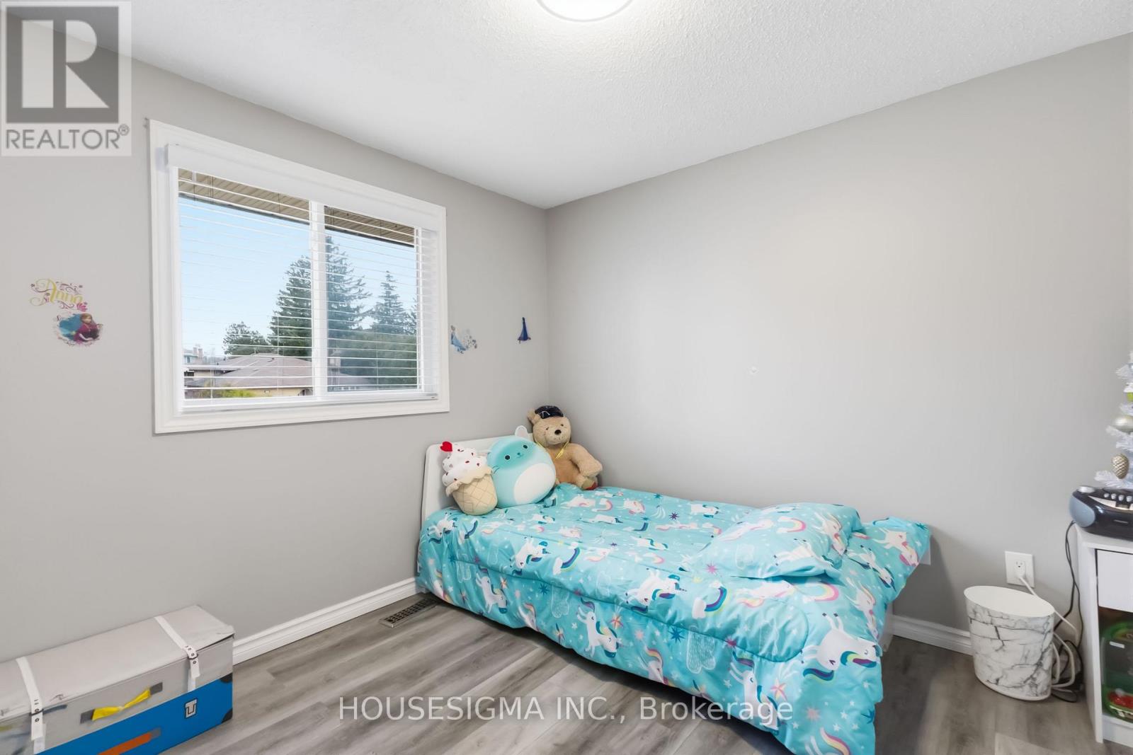 861 Dearness Drive, London South, Ontario  N6E 1Y4 - Photo 19 - X12956130