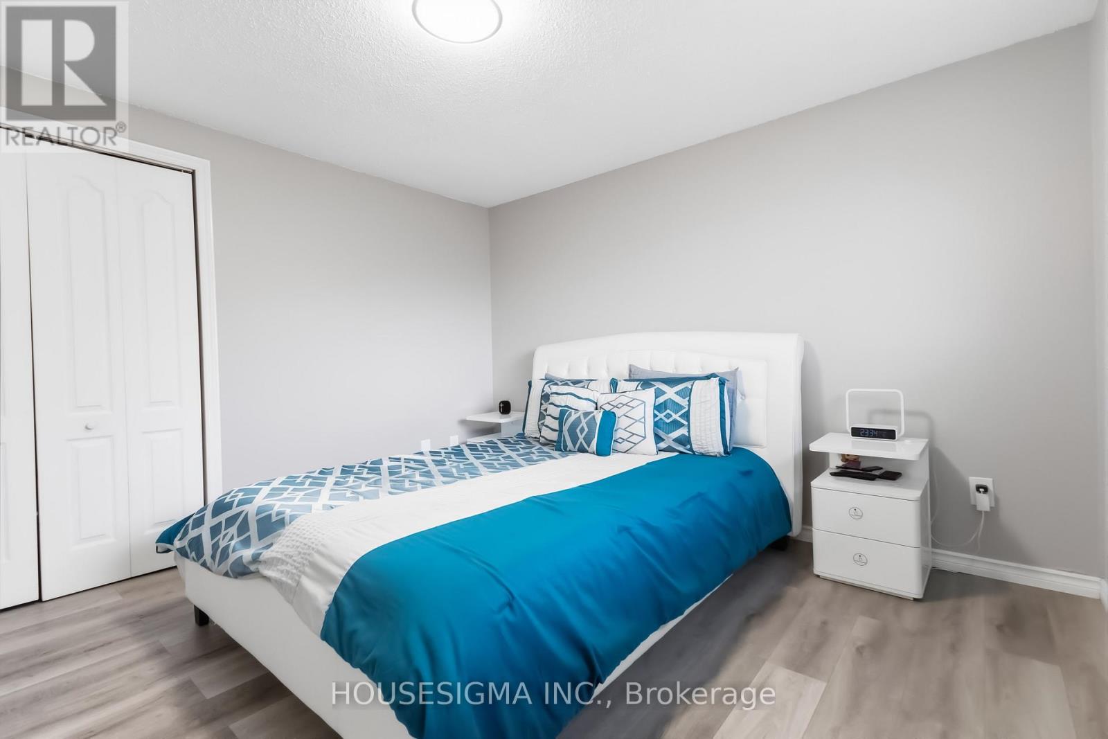 861 Dearness Drive, London South, Ontario  N6E 1Y4 - Photo 24 - X12956130