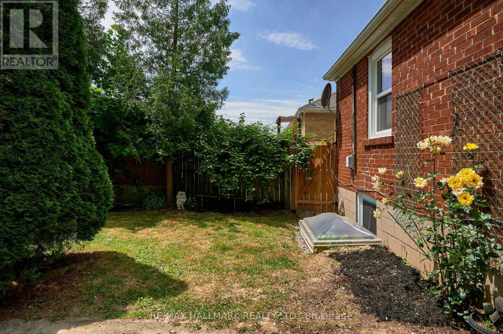 2 - 19 Guild Hall Drive, Toronto, Ontario  M1R 3Z7 - Photo 19 - E12956124