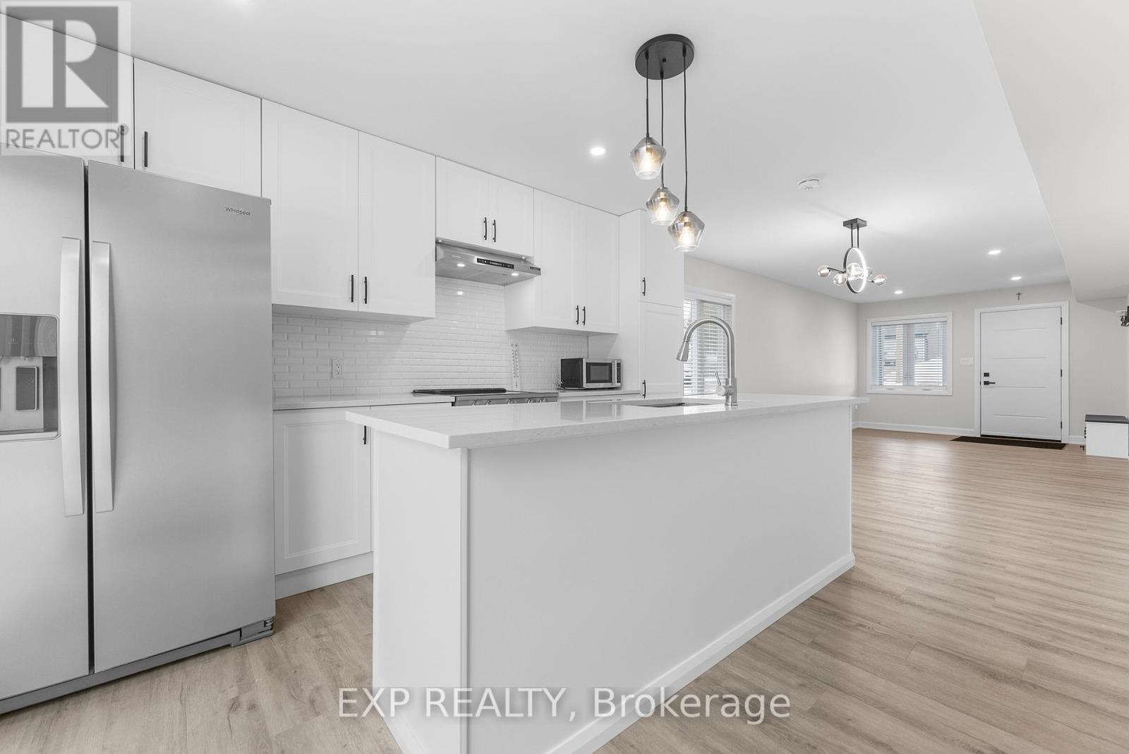 15 Zilney Street, Madawaska Valley, Ontario  K0J 1B0 - Photo 12 - X12956136