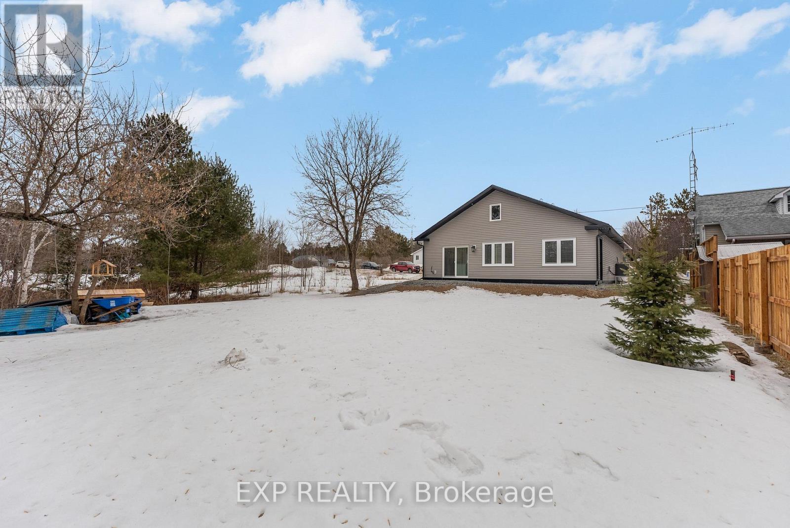 15 Zilney Street, Madawaska Valley, Ontario  K0J 1B0 - Photo 28 - X12956136