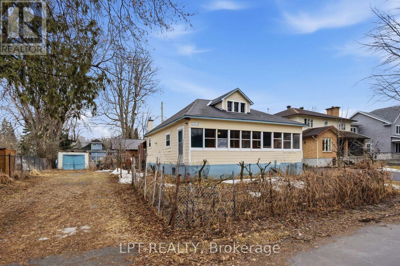 2838 HAUGHTON AVENUE, ottawa, Ontario