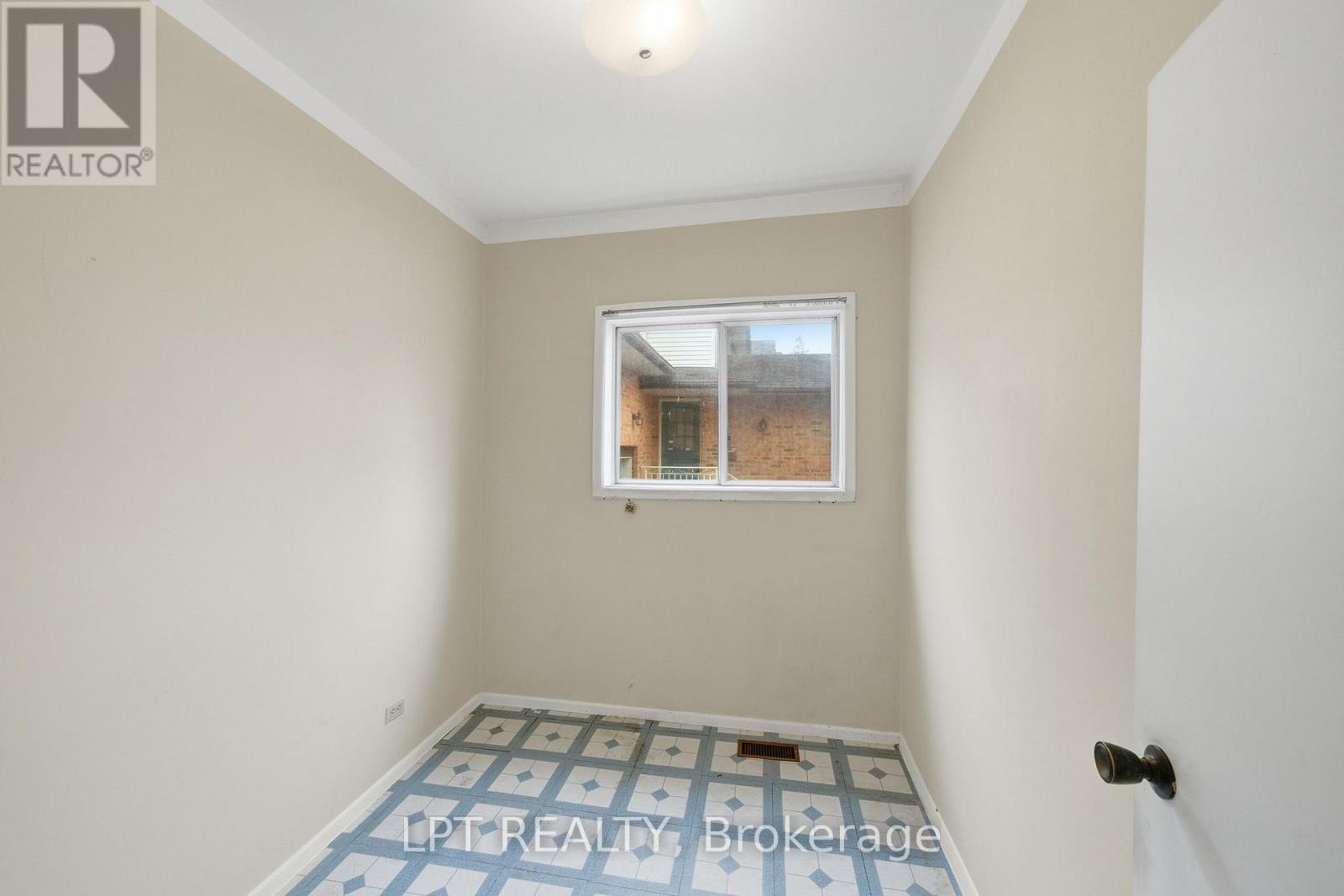 2838 Haughton Avenue, Ottawa, Ontario K2B 6Z3 - Photo 18 - X12956096