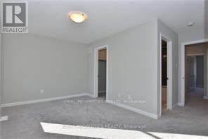 1121 Speedvale Court, Ottawa, Ontario  K2T 0P5 - Photo 5 - X12956114