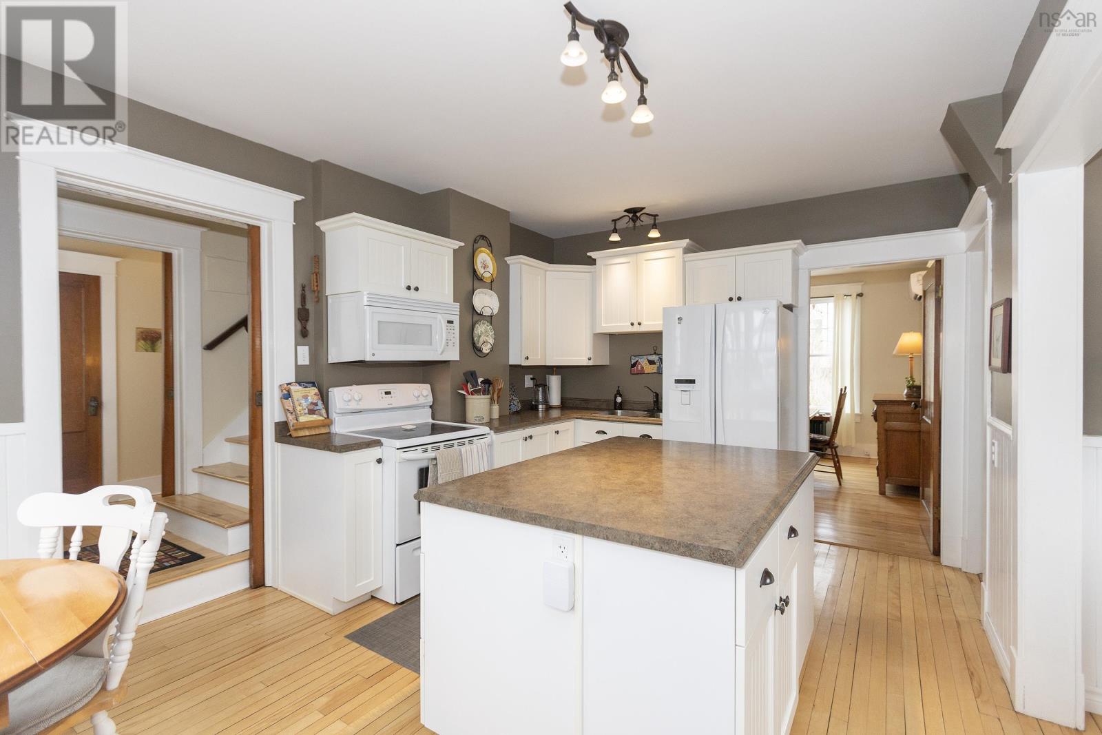 139 Main Street, Springhill, Nova Scotia  B0M 1X0 - Photo 26 - 202606107