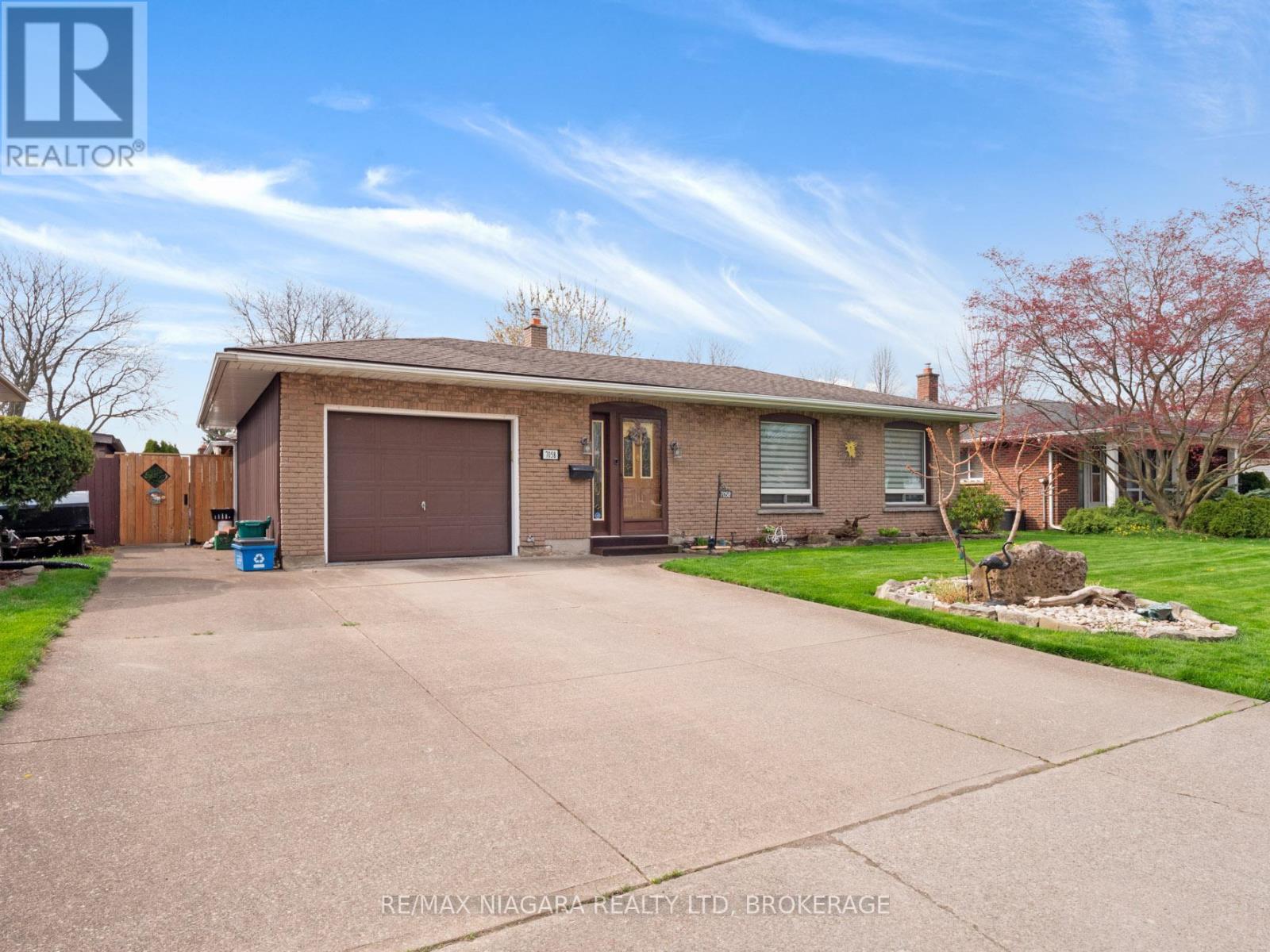 7058 FREEMAN STREET, Niagara Falls, Ontario