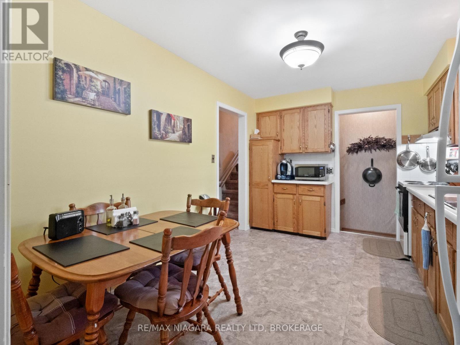 7058 Freeman Street, Niagara Falls, Ontario  L2E 5V5 - Photo 11 - X12956104