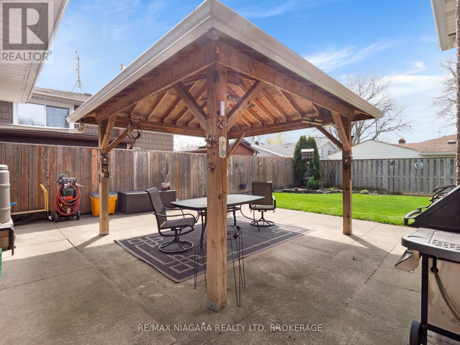 7058 Freeman Street, Niagara Falls, Ontario  L2E 5V5 - Photo 35 - X12956104