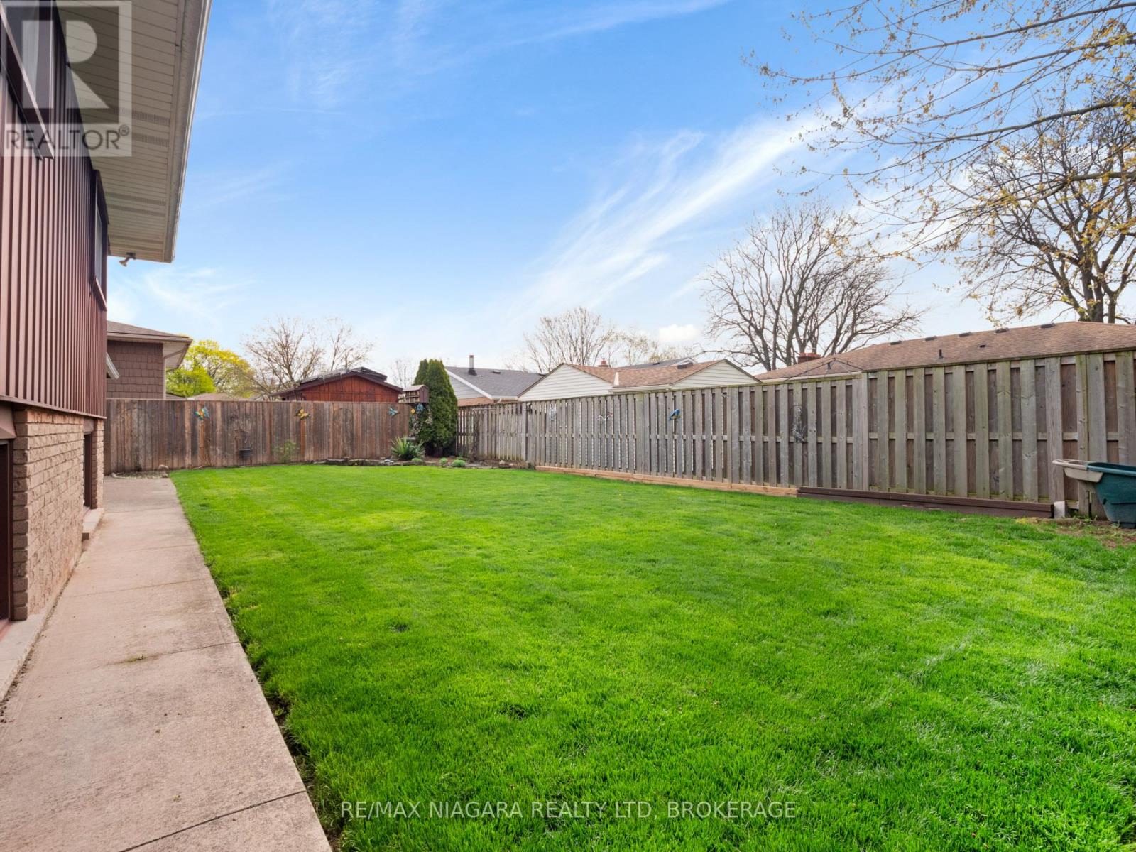 7058 Freeman Street, Niagara Falls, Ontario  L2E 5V5 - Photo 36 - X12956104