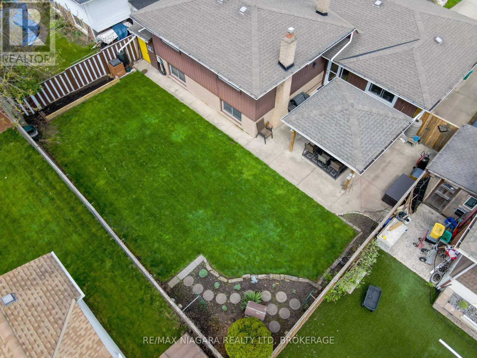 7058 Freeman Street, Niagara Falls, Ontario  L2E 5V5 - Photo 39 - X12956104