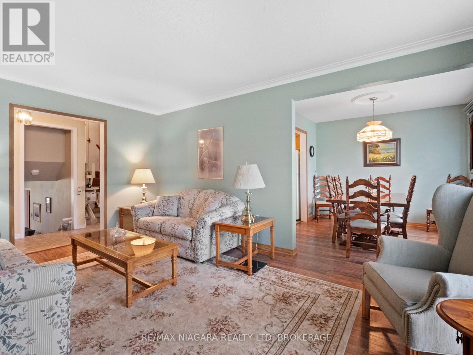 7058 Freeman Street, Niagara Falls, Ontario  L2E 5V5 - Photo 7 - X12956104