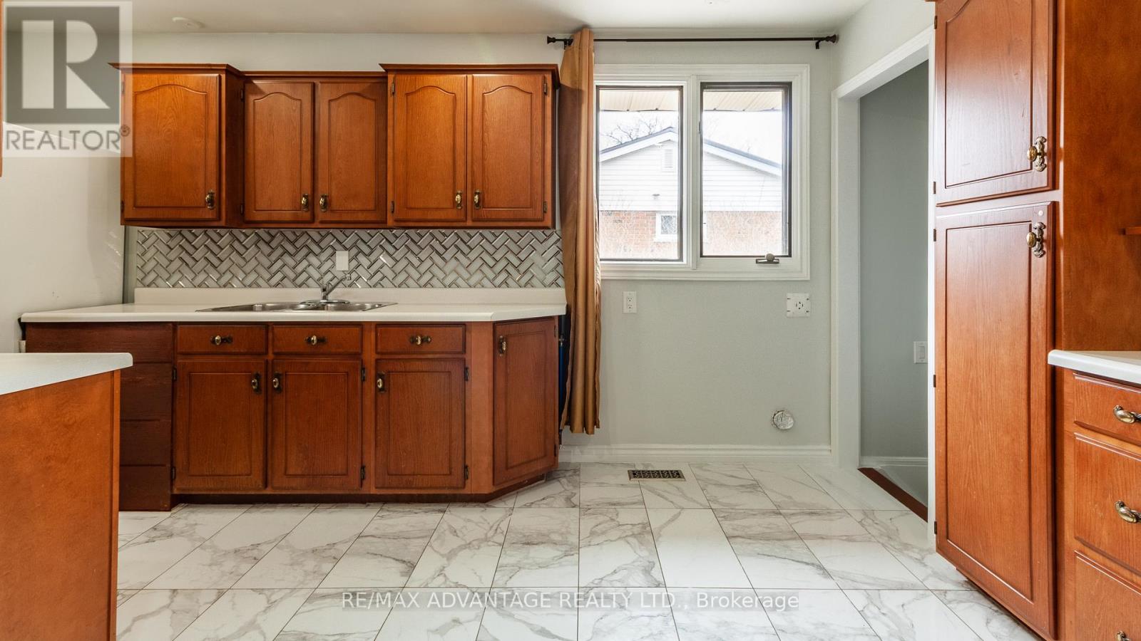 190 Fairview Avenue, St. Thomas, Ontario  N5R 5K4 - Photo 31 - X12951612