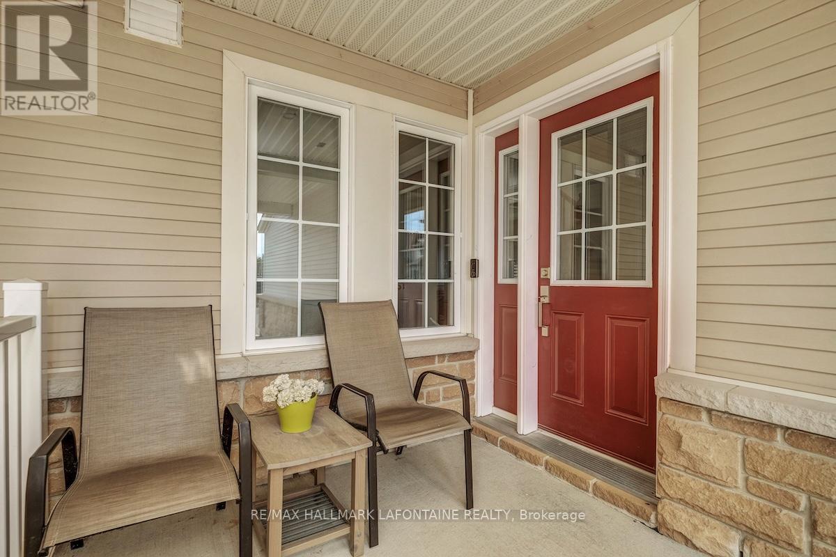 442 Wisteria Crescent, Ottawa, Ontario  K1V 0P1 - Photo 2 - X12832316