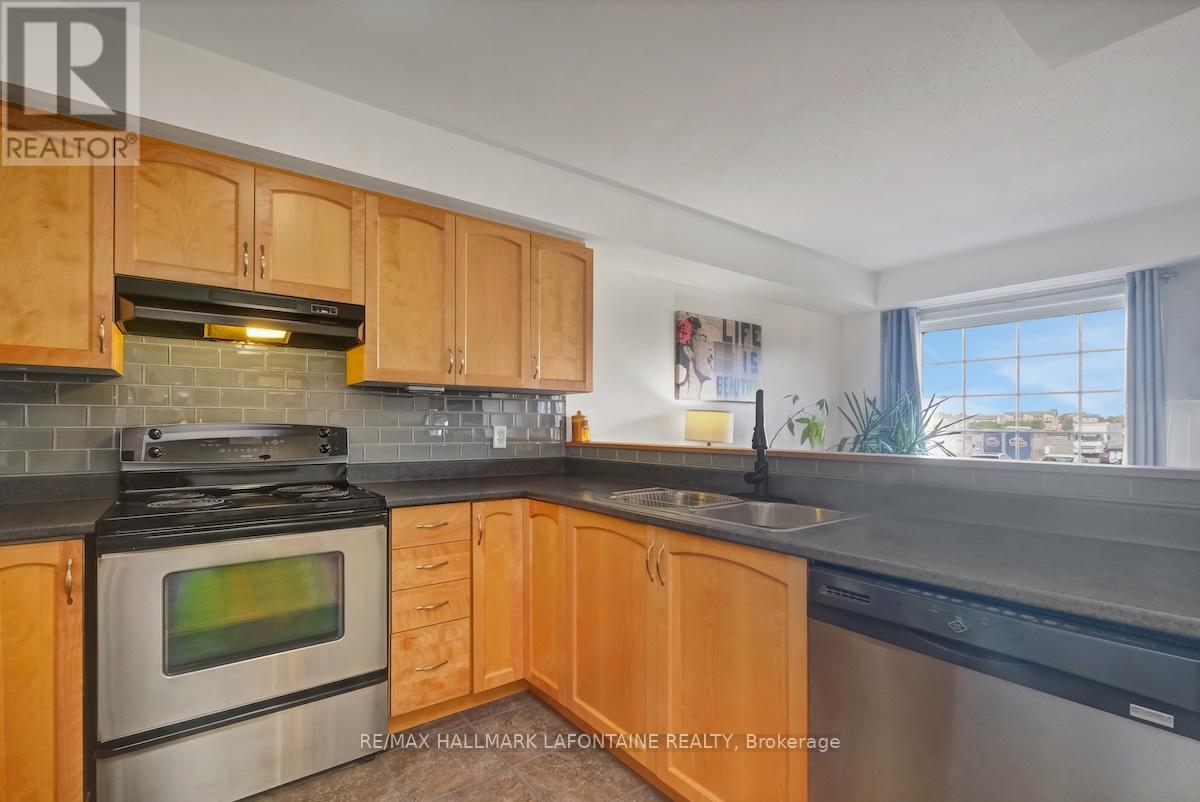 442 Wisteria Crescent, Ottawa, Ontario  K1V 0P1 - Photo 16 - X12832316