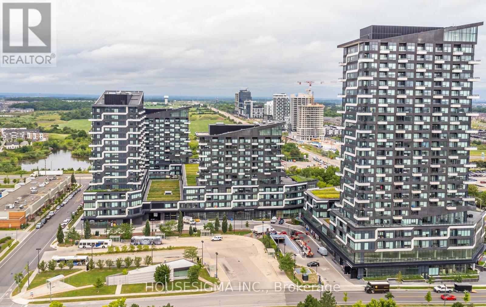 349 - 2485 Taunton Road, Oakville, Ontario L6H 3R8 - Photo 2 - W12956098