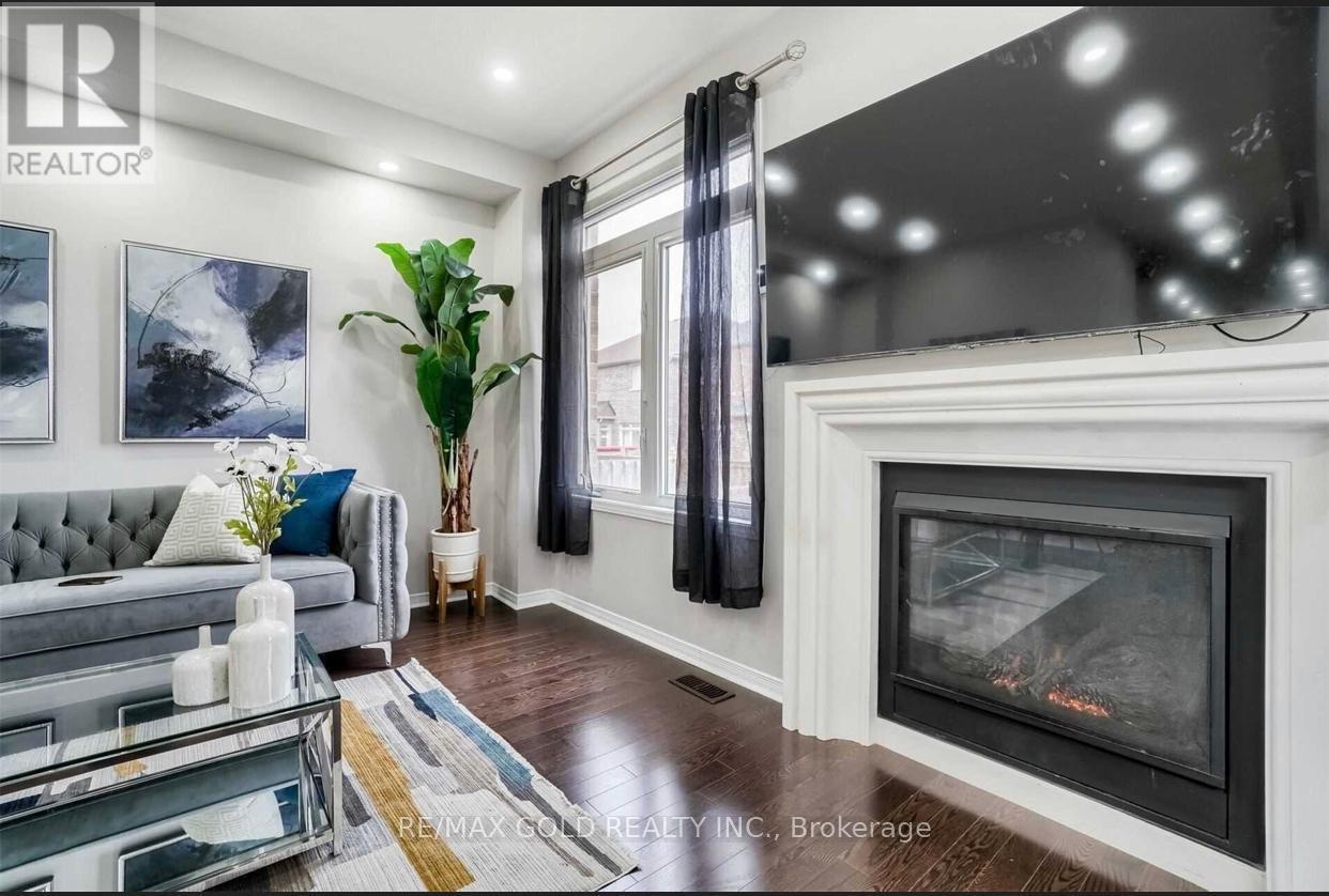 66 ZELDA ROAD, Brampton, Ontario