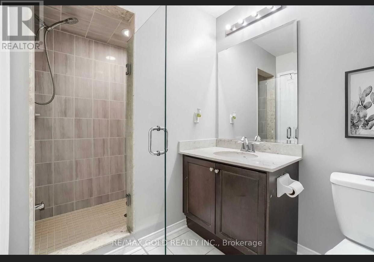 66 Zelda Road, Brampton, Ontario  L6R 0B6 - Photo 10 - W12956118