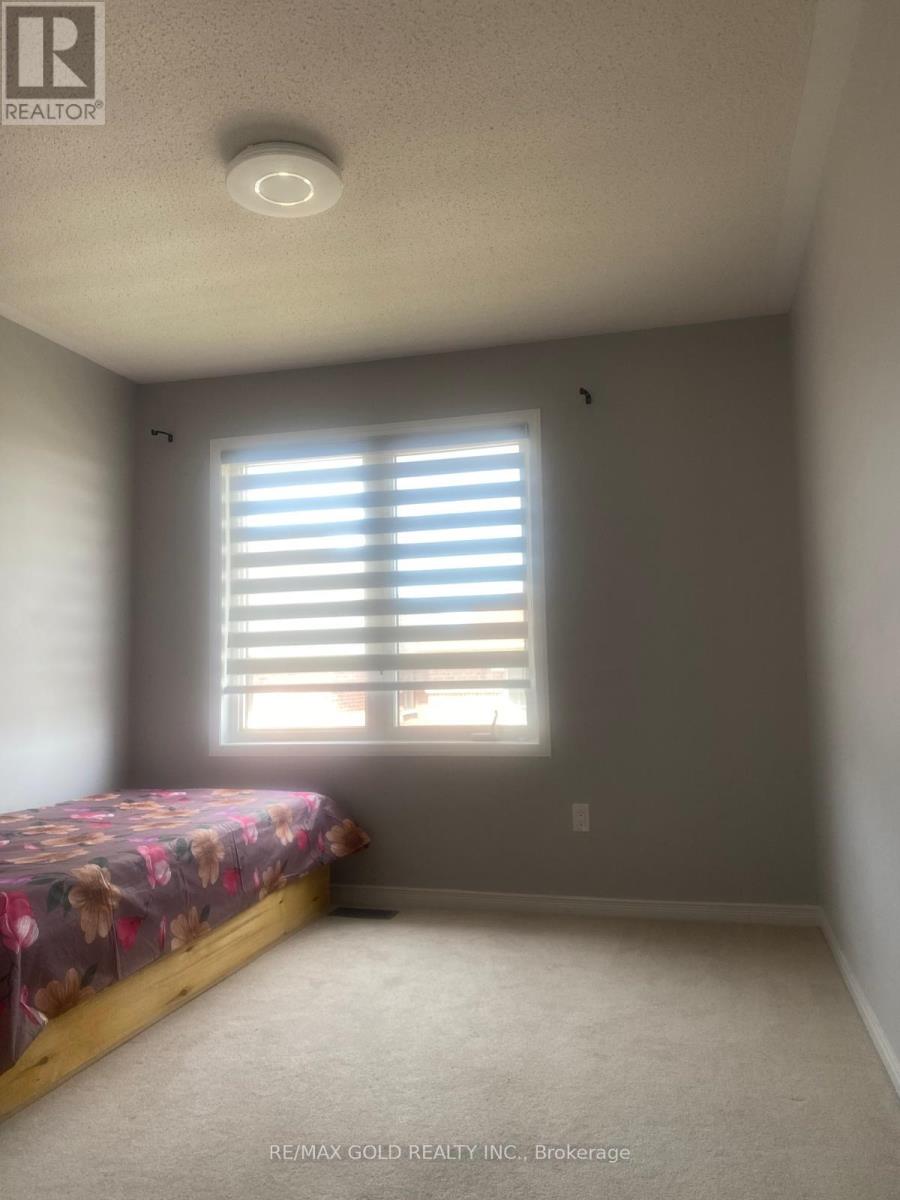 66 Zelda Road, Brampton, Ontario  L6R 0B6 - Photo 14 - W12956118