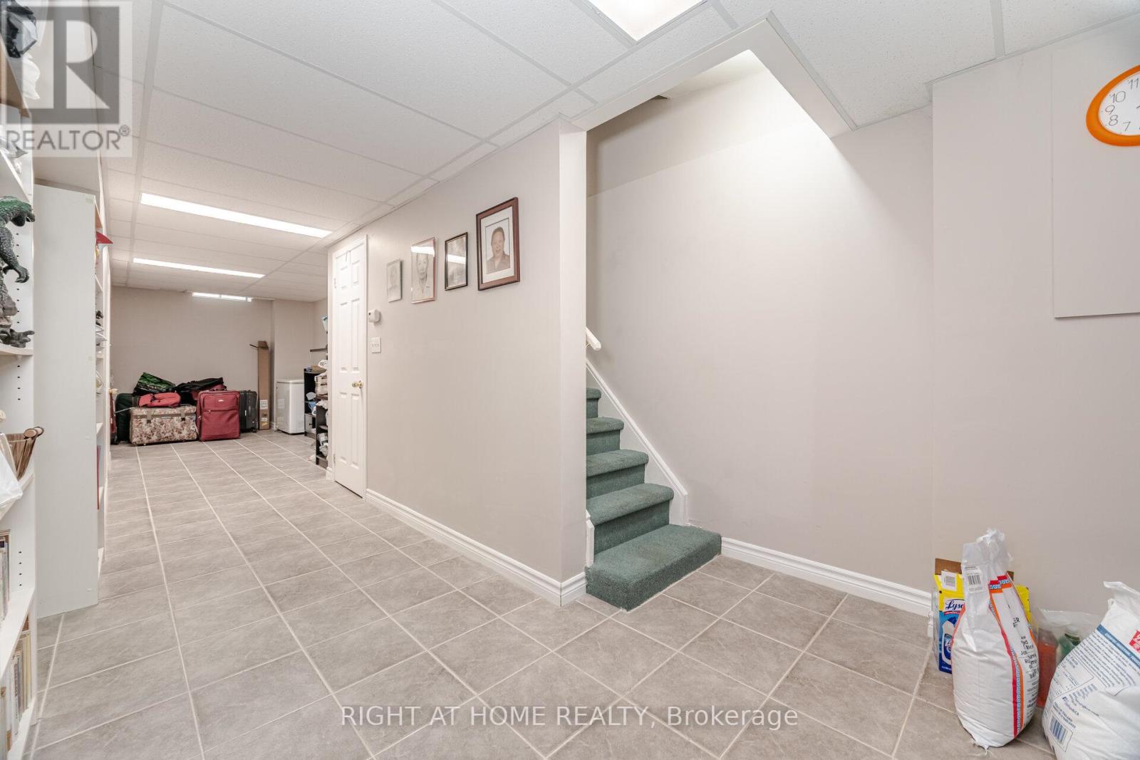 5253 Palomar Crescent, Mississauga, Ontario  L5R 2W8 - Photo 34 - W12956132