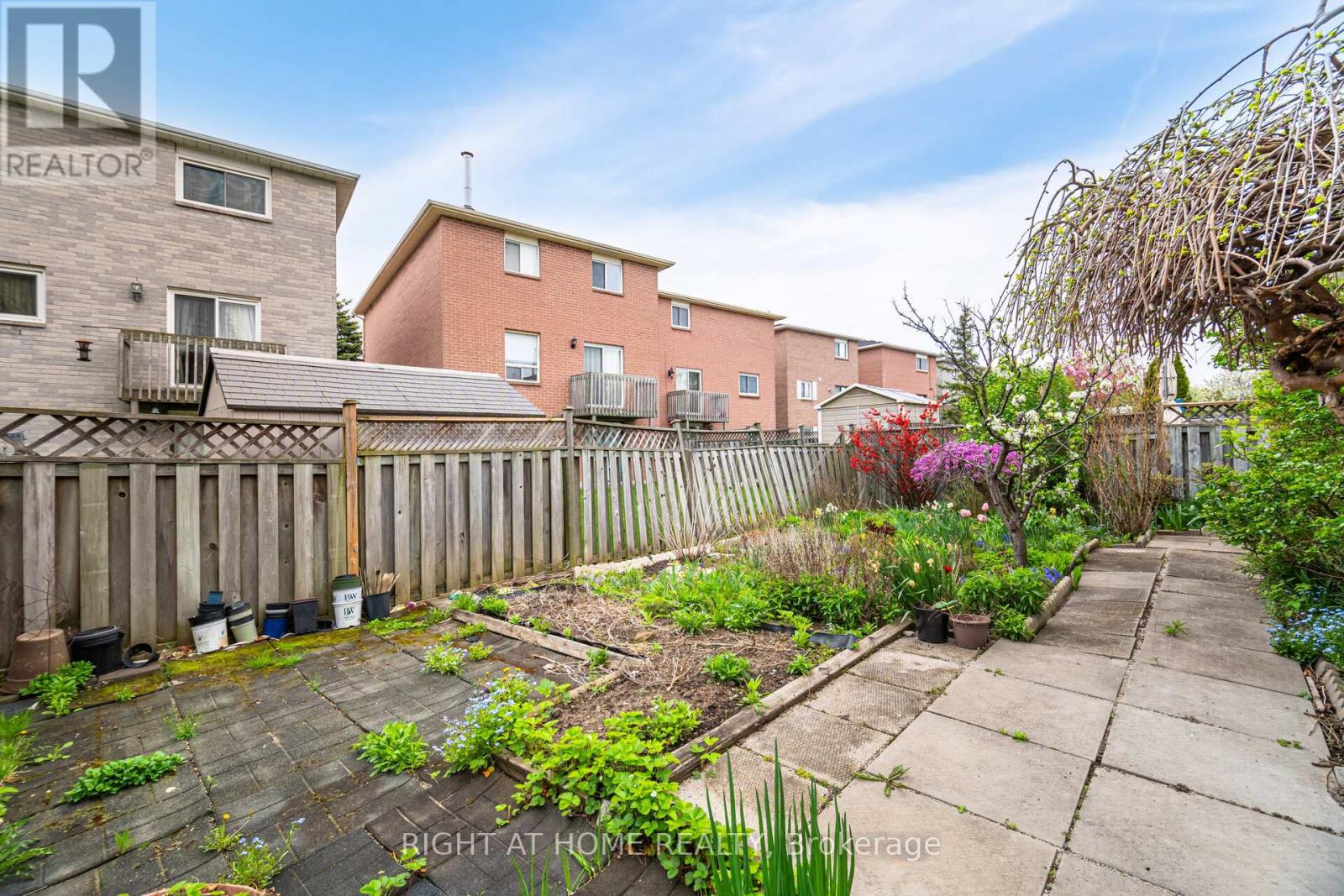 5253 Palomar Crescent, Mississauga, Ontario  L5R 2W8 - Photo 49 - W12956132