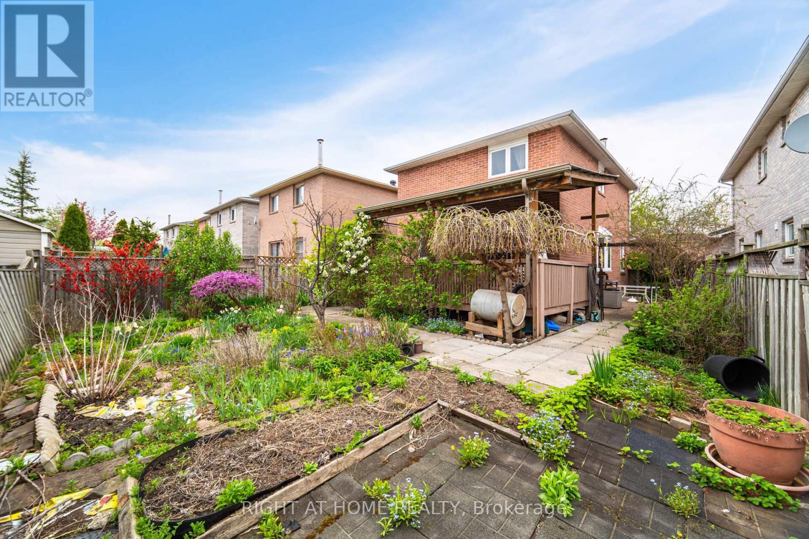 5253 Palomar Crescent, Mississauga, Ontario  L5R 2W8 - Photo 50 - W12956132