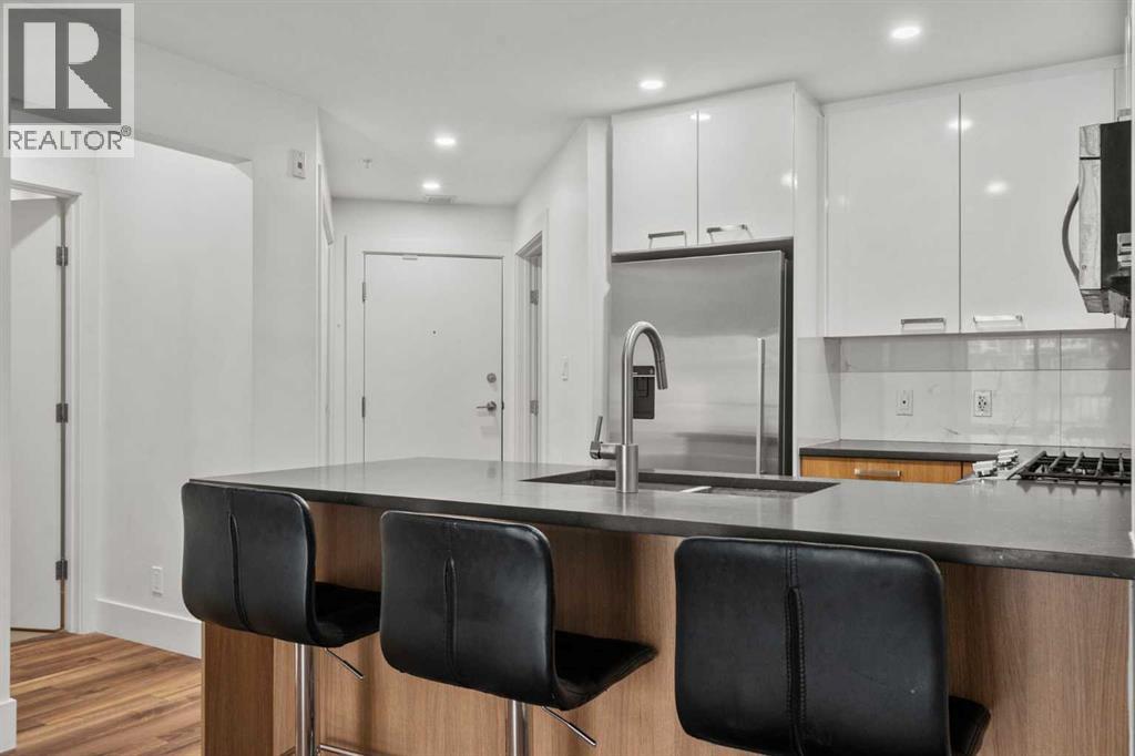 110, 510 Edmonton Trail Ne, Calgary, Alberta  T2E 0J7 - Photo 3 - A2293955