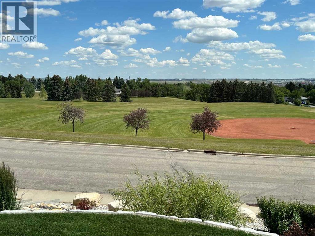 468 Norfolk Way Nw, Calgary, Alberta  T2K 5R1 - Photo 3 - A2295050