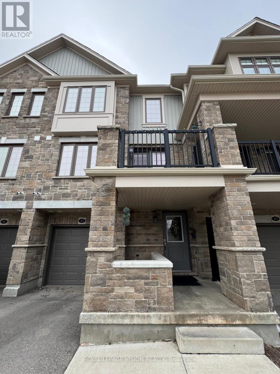 43 BANK SWALLOW CRESCENT, Kitchener, Ontario