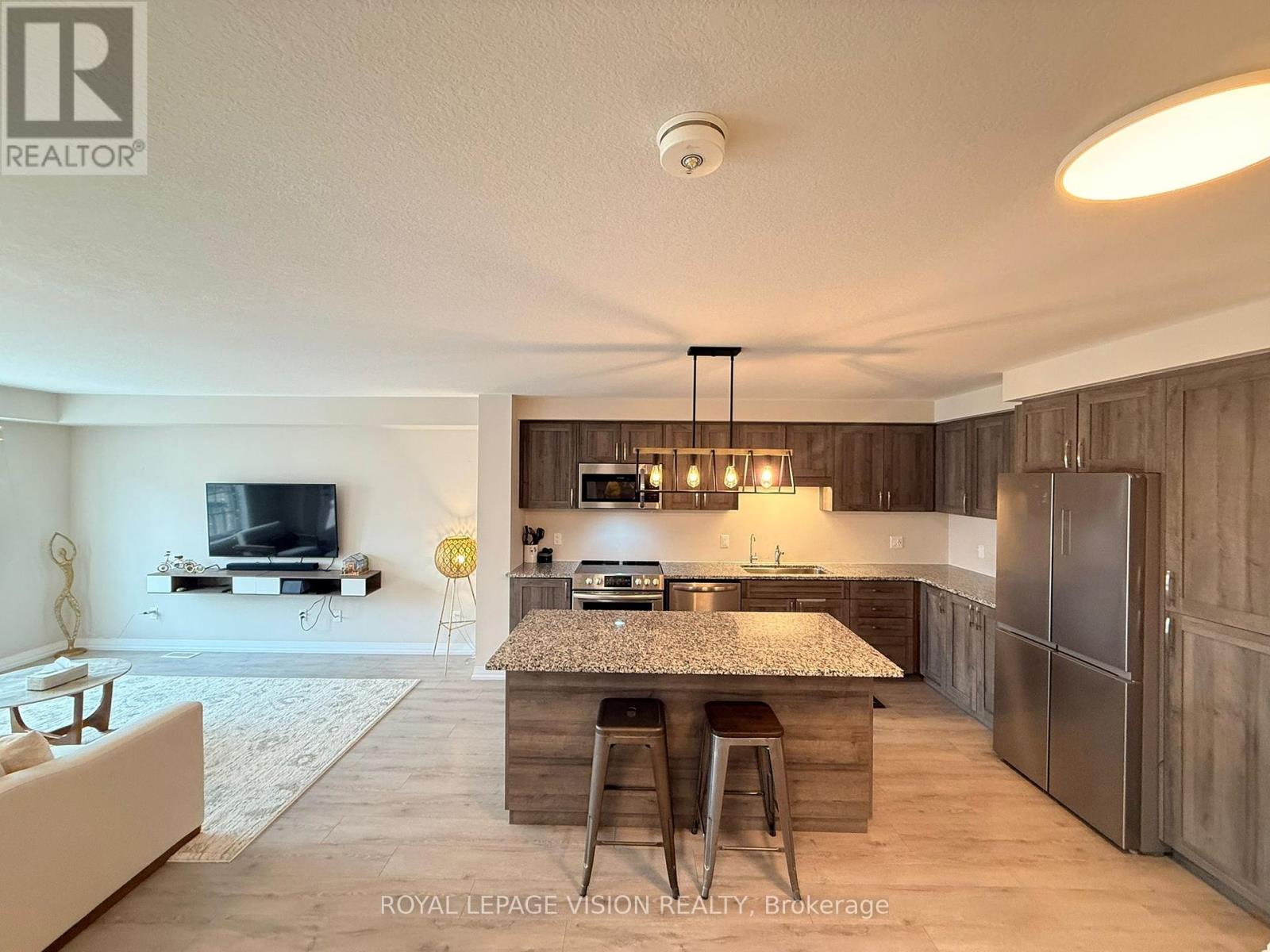 43 Bank Swallow Crescent, Kitchener, Ontario  N2P 0J7 - Photo 12 - X12956128