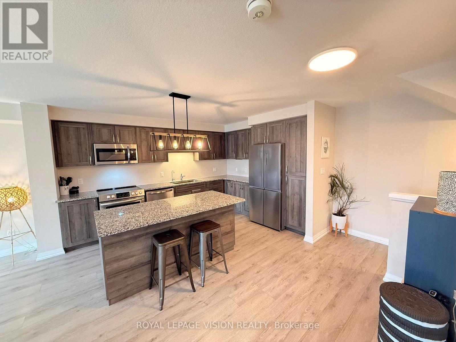 43 Bank Swallow Crescent, Kitchener, Ontario  N2P 0J7 - Photo 13 - X12956128