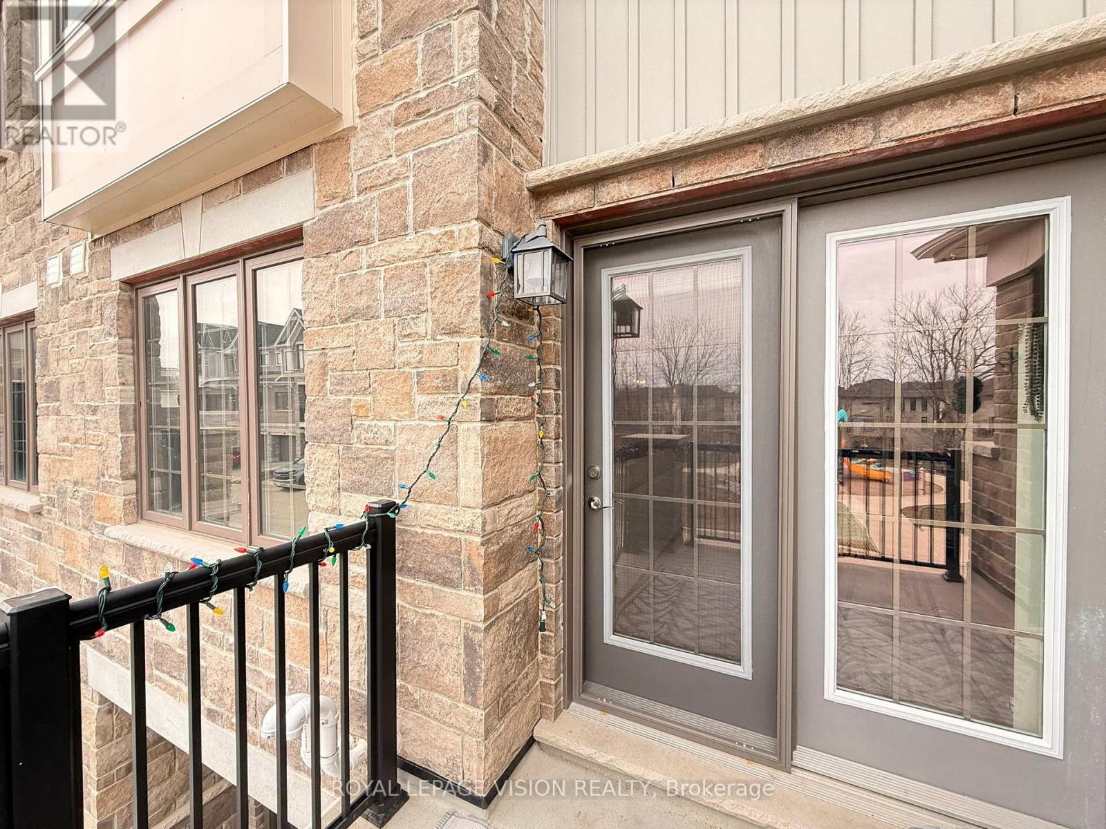 43 Bank Swallow Crescent, Kitchener, Ontario  N2P 0J7 - Photo 22 - X12956128