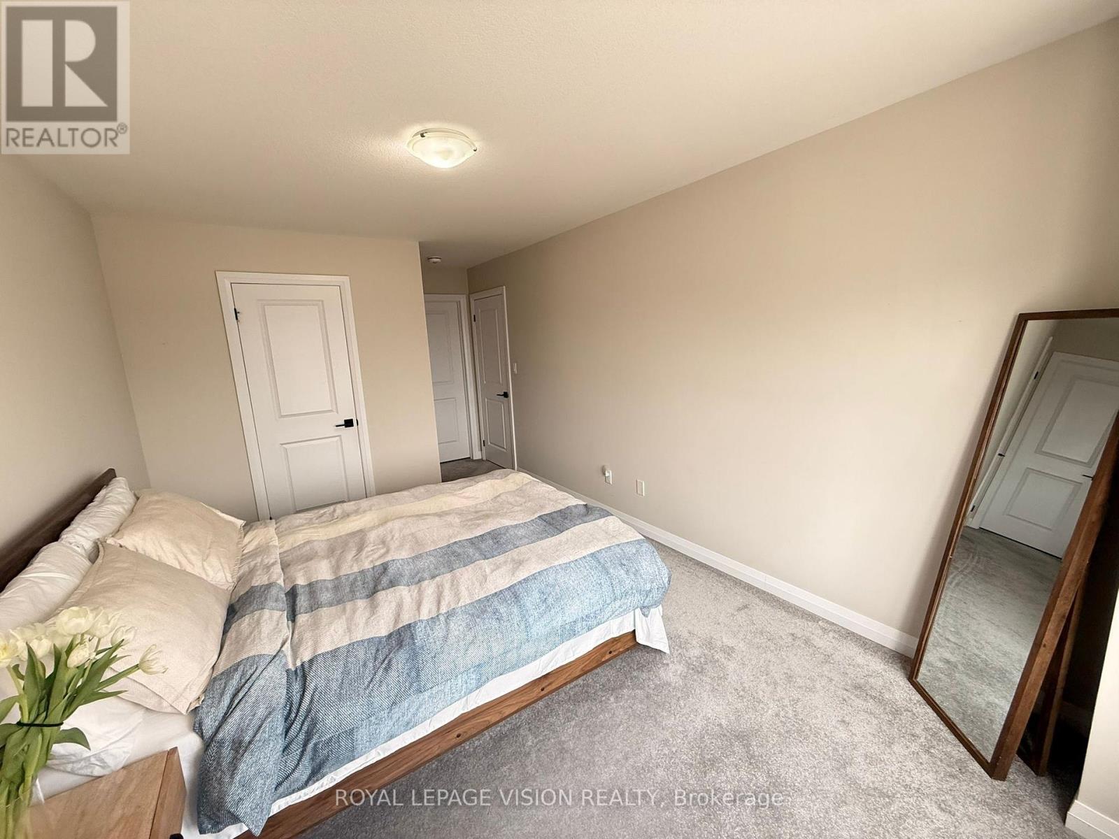 43 Bank Swallow Crescent, Kitchener, Ontario  N2P 0J7 - Photo 31 - X12956128