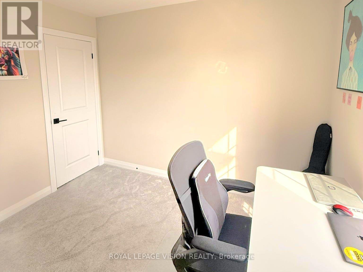 43 Bank Swallow Crescent, Kitchener, Ontario  N2P 0J7 - Photo 38 - X12956128