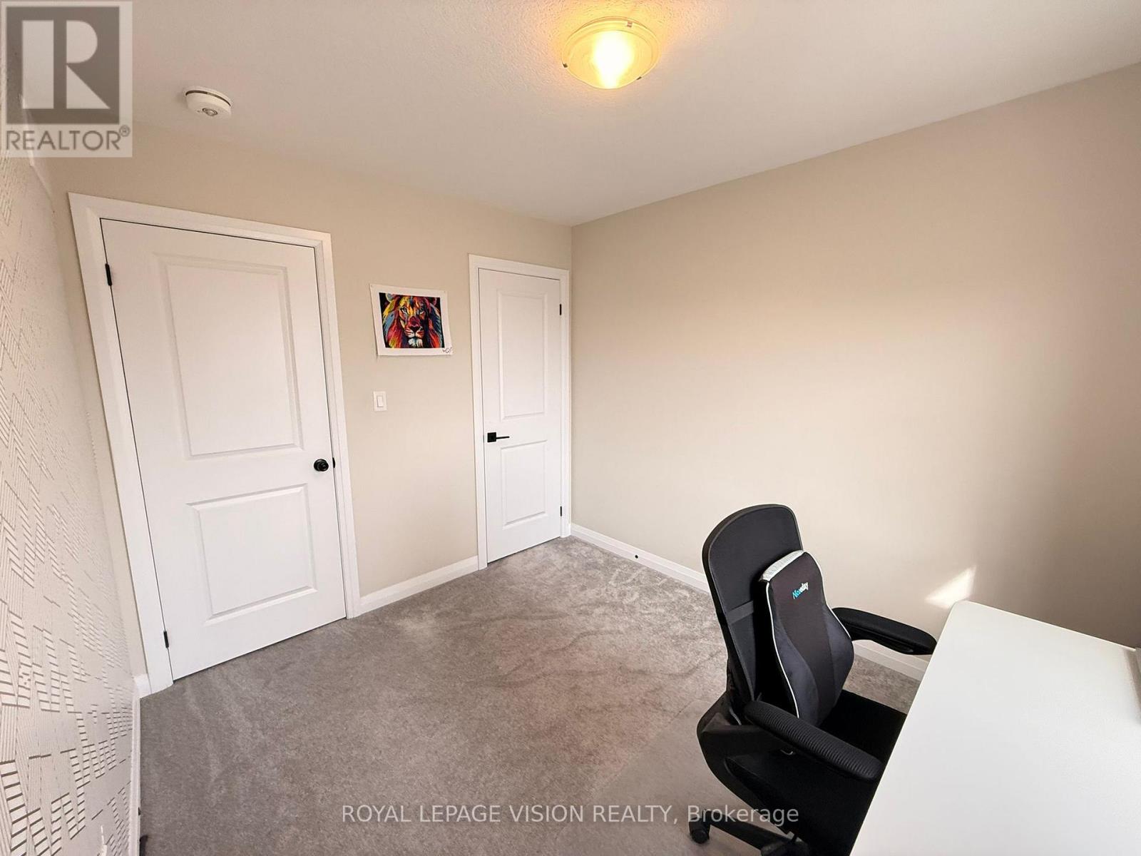 43 Bank Swallow Crescent, Kitchener, Ontario  N2P 0J7 - Photo 41 - X12956128