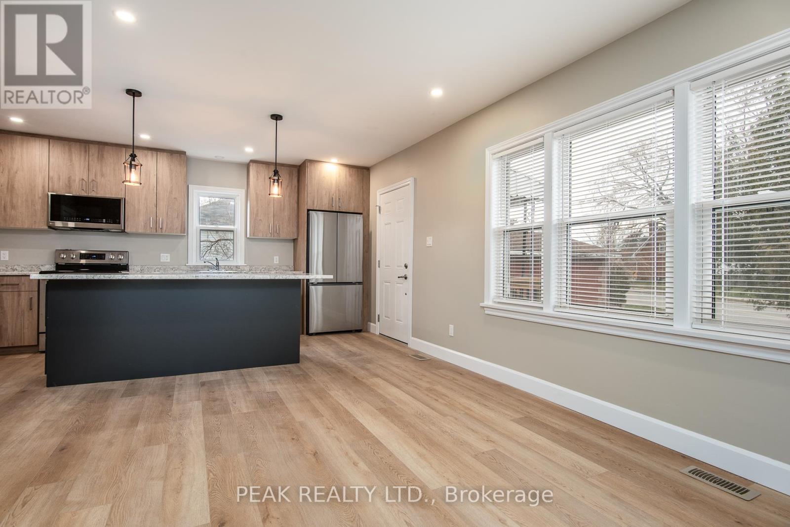 525 Courtland Avenue E, Kitchener, Ontario  N2G 2W9 - Photo 14 - X12956140